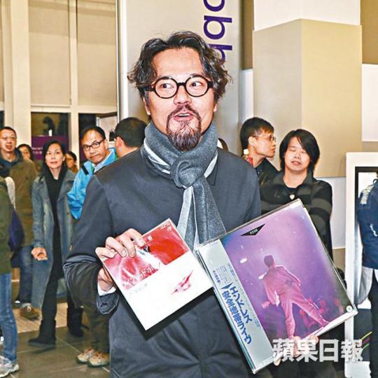 ■周慧敏是安全地帶忠實粉絲,每次來港開騷都會捧場。
■周慧敏是安全地帶忠實粉絲,每次來港開騷都會捧場。