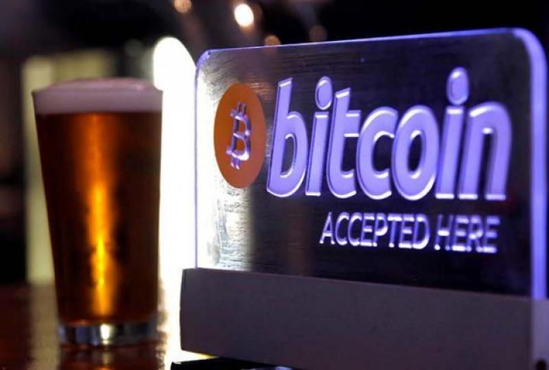 ■美國即將推出Bitcoin期貨買賣,相信可以提升Bitcoin交易買賣嘅資訊。 資料圖片 ■美國即將推出Bitcoin期貨買賣,相信可以提升Bitcoin交易買賣嘅資訊。 資料圖片