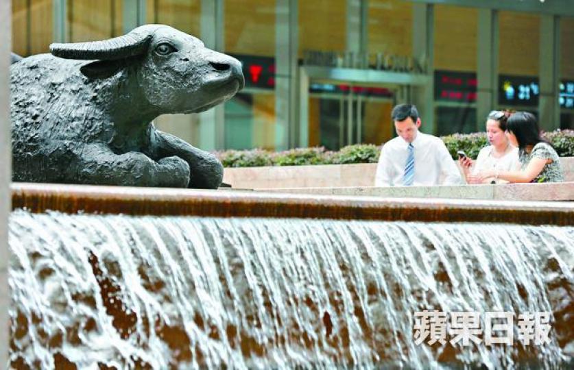 ■大行料北水續南下掃貨,港股明年牛氣或未完。資料圖片 ■大行料北水續南下掃貨,港股明年牛氣或未完。資料圖片