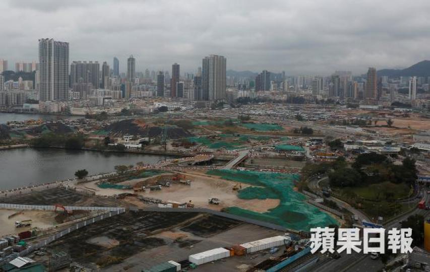 ■特區政府如跟隨執行內地供給側改革,當房屋供應大增後,也許辣招可以放寬。 資料圖片 ■特區政府如跟隨執行內地供給側改革,當房屋供應大增後,也許辣招可以放寬。 資料圖片