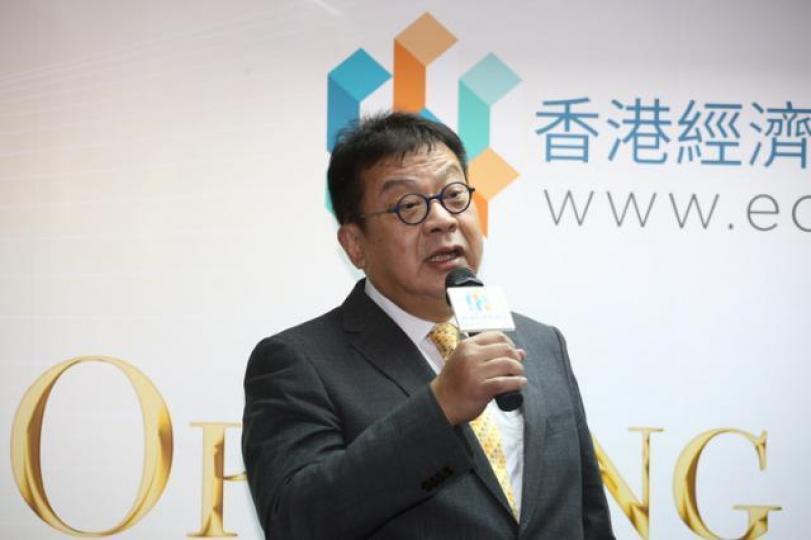 ■平日講開樓市嘅湯文亮,竟然忍唔住要講吓曹貴子近排嘅傳聞。資料圖片 ■平日講開樓市嘅湯文亮,竟然忍唔住要講吓曹貴子近排嘅傳聞。資料圖片
