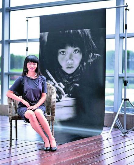 ■昔日的海報女童蘇明娟現在官運亨通。 ■昔日的海報女童蘇明娟現在官運亨通。