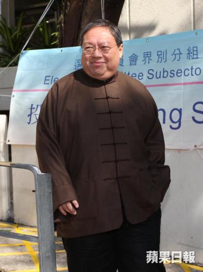 何志平 何志平