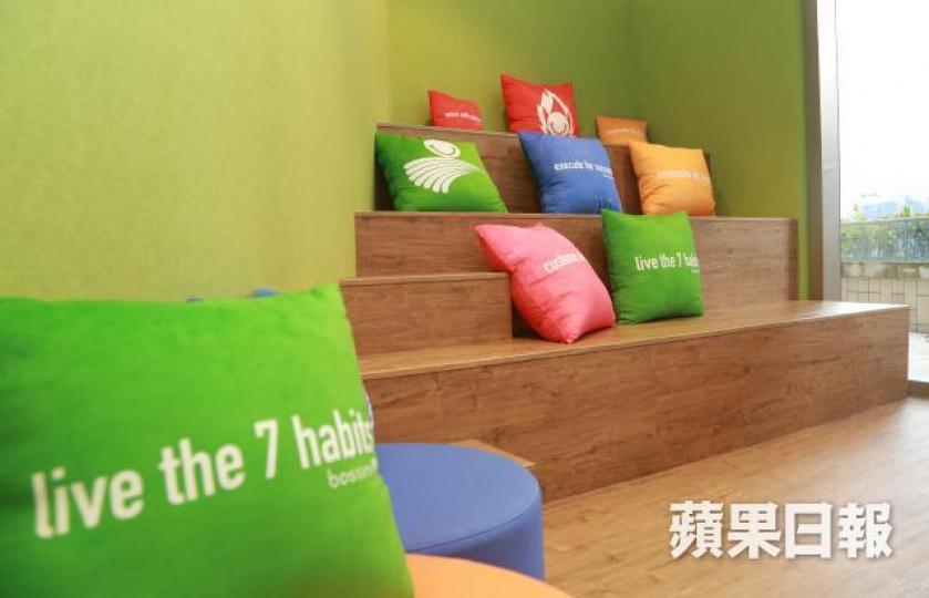 ■曾有中學生因母親拿走抱枕清洗而萌生自殺念頭。資料圖片 ■曾有中學生因母親拿走抱枕清洗而萌生自殺念頭。資料圖片