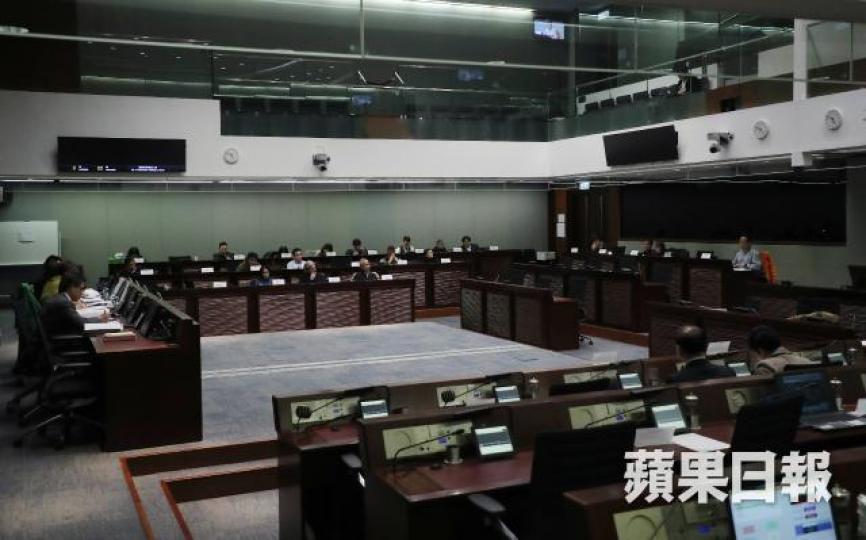 ■環境事務委員會昨開會討論回收方案。 ■環境事務委員會昨開會討論回收方案。