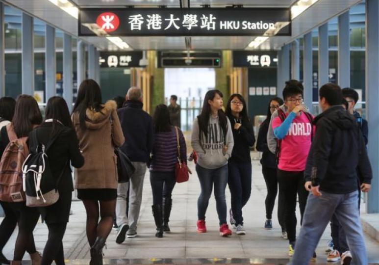 ■假如大學生一畢業就買樓，選擇40年按揭計劃，即是人生絕大部份時間，都要為地產商打工。資料圖片
