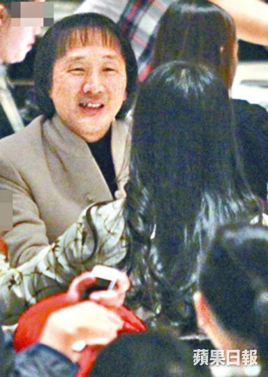 ■上海仔前晚現身尖沙嘴打邊爐,心情甚佳。 ■上海仔前晚現身尖沙嘴打邊爐,心情甚佳。