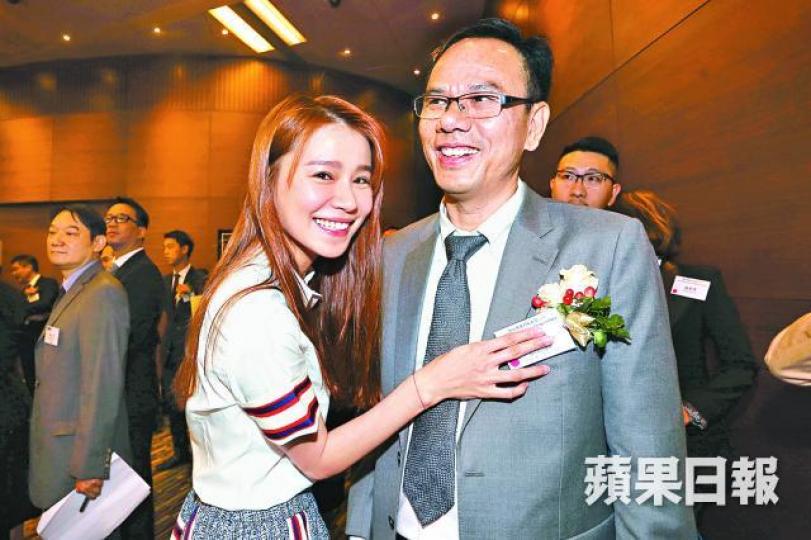 ■QPL其中一隻沽出股份為聯旺。圖為黃翠如及聯旺CEO黃永華。 ■QPL其中一隻沽出股份為聯旺。圖為黃翠如及聯旺CEO黃永華。