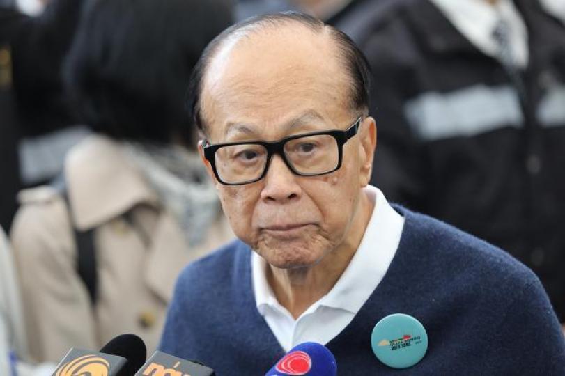 ■超人近期在高價賣中環中心，或反映樓市快將到高位。　資料圖片