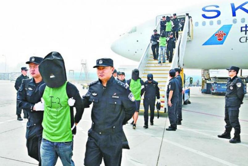 ■疑犯由肯雅遣送大陸曾引發兩岸風波。資料圖片 ■疑犯由肯雅遣送大陸曾引發兩岸風波。資料圖片
