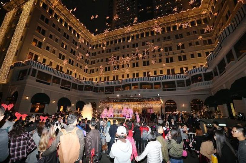 ■半島酒店今年聖誕入住率理想,平安夜房間已於12月初訂滿。資料圖片 ■半島酒店今年聖誕入住率理想,平安夜房間已於12月初訂滿。資料圖片