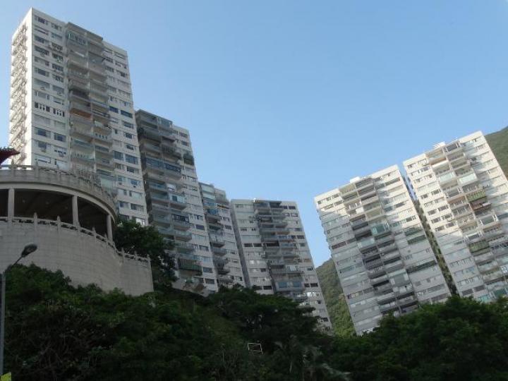 ■麗景園一個2座中層單位,剛以6,650萬元沽出。資料圖片 ■麗景園一個2座中層單位,剛以6,650萬元沽出。資料圖片