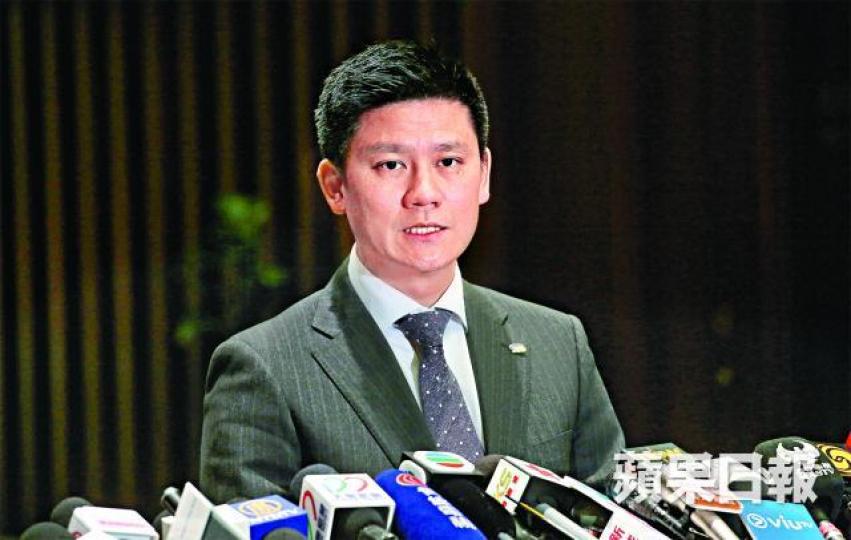 ■譚文豪指飛機起飛時，整條跑道均不可有任何飛機或車輛等。