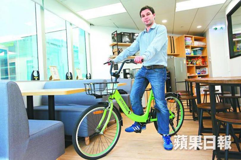 ■Gobee.bike創辦人Raphael Cohen稱香港是「單車友善」都市。■食環署多次採取行動清理違泊的共享單車。■曾有大批共享單車遭人拋入河中。 ■Gobee.bike創辦人Raphael Cohen稱香港是「單車友善」都市。■食環署多次採取行動清理違泊的共享單車。■曾有大批共享單車遭人拋入河中。