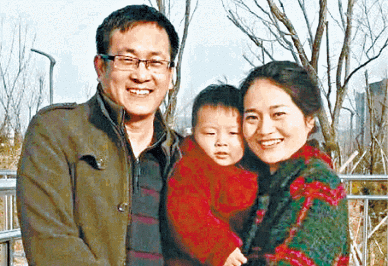 ■王全璋(左)生死不明,家人對其安危憂心不已。 ■王全璋(左)生死不明,家人對其安危憂心不已。