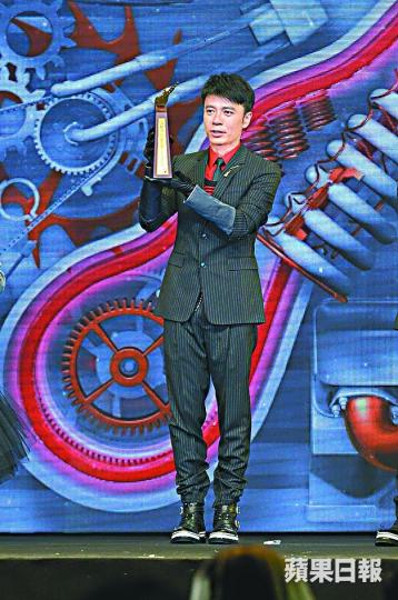 叱咤樂壇男歌手金獎 李克勤叱咤樂壇女歌手金獎 衛蘭 叱咤樂壇男歌手金獎 李克勤叱咤樂壇女歌手金獎 衛蘭
