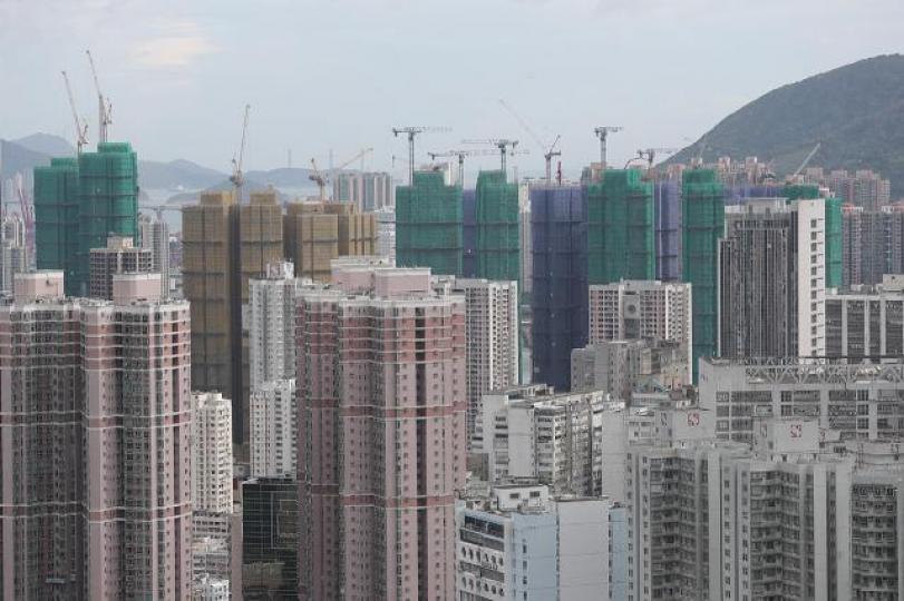 ■過去十年,本港樓市可說是傳奇中的傳奇。資料圖片 ■過去十年,本港樓市可說是傳奇中的傳奇。資料圖片