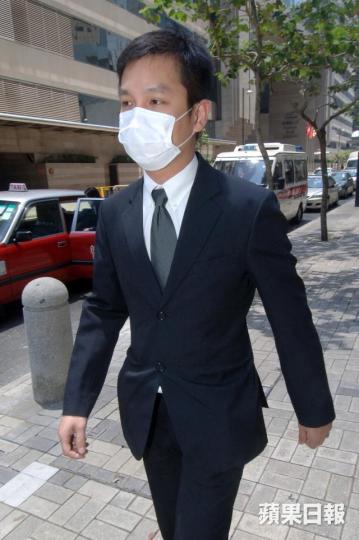 ■交通警許文泰炮製19次撞車「意外」,騙取賠償金被判監。資料圖片 ■交通警許文泰炮製19次撞車「意外」,騙取賠償金被判監。資料圖片