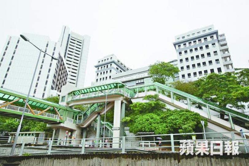 ■去年瑪麗一名病人被開肚3小時,等待醫生重返手術室。 ■去年瑪麗一名病人被開肚3小時,等待醫生重返手術室。