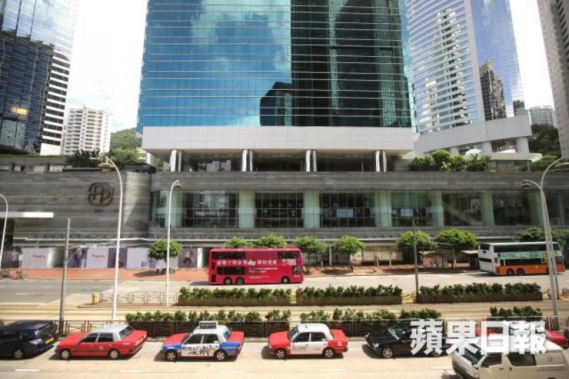 政圈盛傳Temple Chambers計劃在金鐘太古廣場租用辦公室,供袁國強回巢時使用。 政圈盛傳Temple Chambers計劃在金鐘太古廣場租用辦公室,供袁國強回巢時使用。