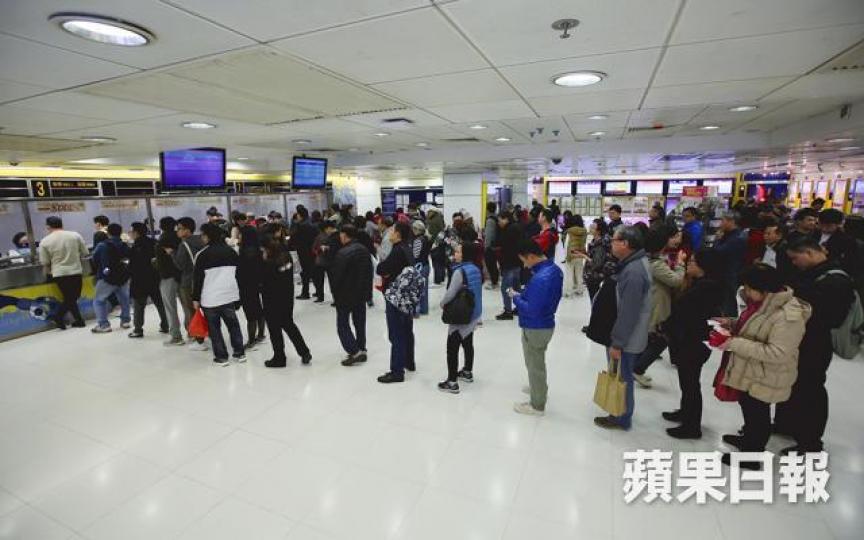 ■下期攪珠由周二延至周四晚開彩,以方便公眾購買彩票。資料圖片 ■下期攪珠由周二延至周四晚開彩,以方便公眾購買彩票。資料圖片