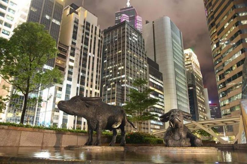 ■受外圍股市強勁表現帶動,港股2018年開局氣勢如虹。 資料圖片 ■受外圍股市強勁表現帶動,港股2018年開局氣勢如虹。 資料圖片