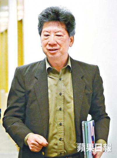 ■湯家驊促鄭若驊盡快清拆僭建物。 ■湯家驊促鄭若驊盡快清拆僭建物。