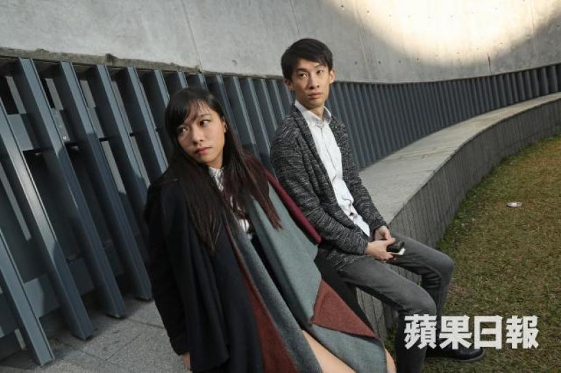 ■梁蕙禎及梁頌恆有入獄打算,游預備剪掉由中六至今未修剪過的秀髮,她的愛貓將交由父母照顧。謝榮耀攝 ■梁蕙禎及梁頌恆有入獄打算,游預備剪掉由中六至今未修剪過的秀髮,她的愛貓將交由父母照顧。謝榮耀攝