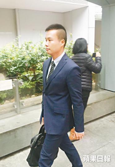 ■精神科醫生陳炤佑指被告適合繼續受審。蘇曉欣攝■被告劉璋輝涉虐殺15歲私影少女後姦屍。資料圖片死者郭惠明 ■精神科醫生陳炤佑指被告適合繼續受審。蘇曉欣攝■被告劉璋輝涉虐殺15歲私影少女後姦屍。資料圖片死者郭惠明