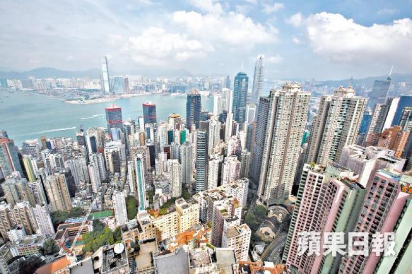 ■樓市越打越旺,去年12月3項辣稅稅收高見53億元。 ■樓市越打越旺,去年12月3項辣稅稅收高見53億元。