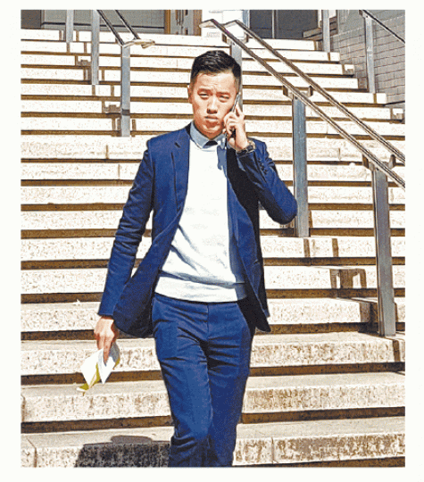 ■被告潘焯麟被捕後聲稱仍愛女事主。黃幗慧攝 ■被告潘焯麟被捕後聲稱仍愛女事主。黃幗慧攝