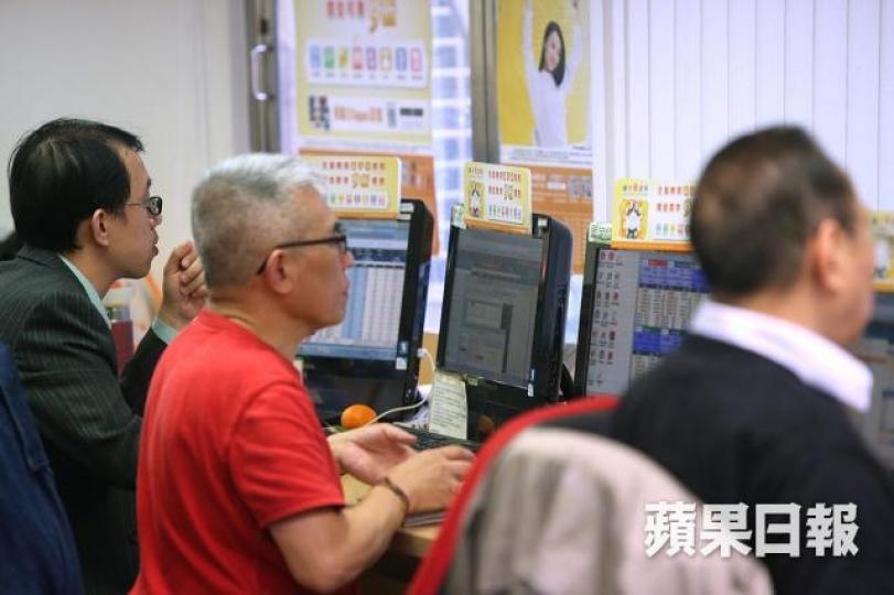■恒指9天RSI已攀升至88.82。 ■恒指9天RSI已攀升至88.82。