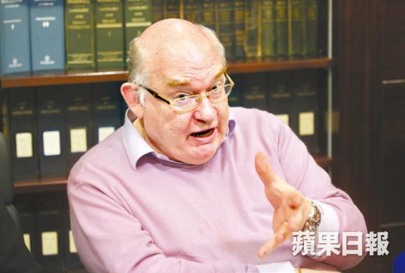 ■戴啟思早前建議公會改善撤回授權票的安排。■林定國團隊前晚在fb譴責有人向年輕大狀施壓索授權票。 ■戴啟思早前建議公會改善撤回授權票的安排。■林定國團隊前晚在fb譴責有人向年輕大狀施壓索授權票。