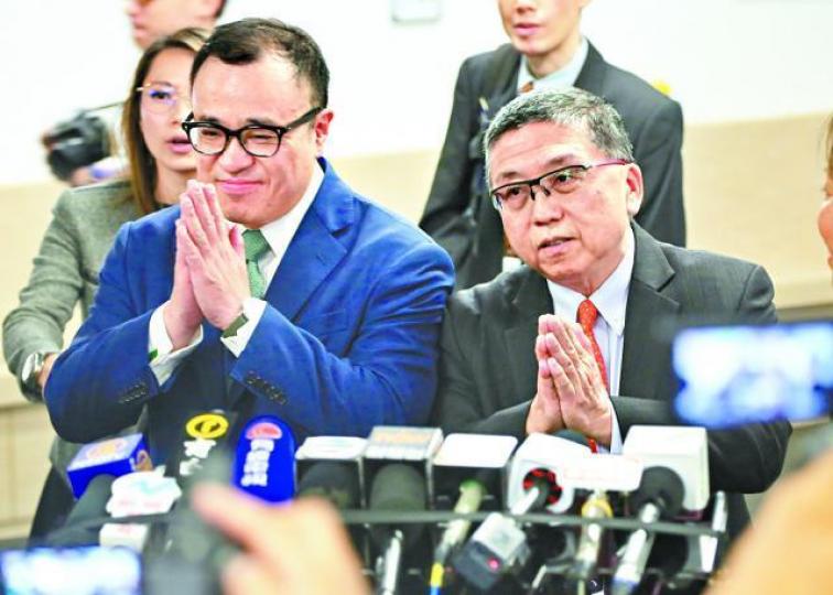 ■康宏總裁吳榮輝(左)同主席陳志宏都係屬於台灣幫。資料圖片 ■康宏總裁吳榮輝(左)同主席陳志宏都係屬於台灣幫。資料圖片