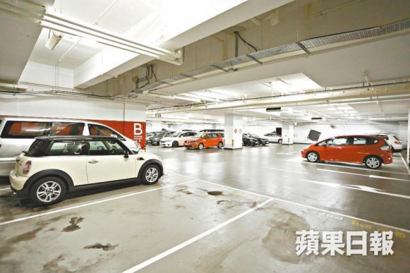 ■億京旗下項目的停車場因設充電插座,獲總樓面面積寬免。 ■億京旗下項目的停車場因設充電插座,獲總樓面面積寬免。