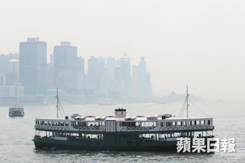 天星承諾耗資5,600萬元更新8艘小輪,將柴油發動機改裝為低排放的「柴油-電力驅動系統」。 天星承諾耗資5,600萬元更新8艘小輪,將柴油發動機改裝為低排放的「柴油-電力驅動系統」。