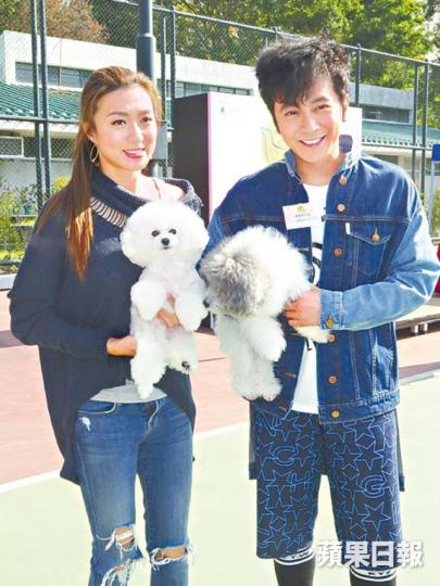 ■孫耀威和姚嘉妮昨日帶愛犬出席狗狗領養活動。 ■孫耀威和姚嘉妮昨日帶愛犬出席狗狗領養活動。
