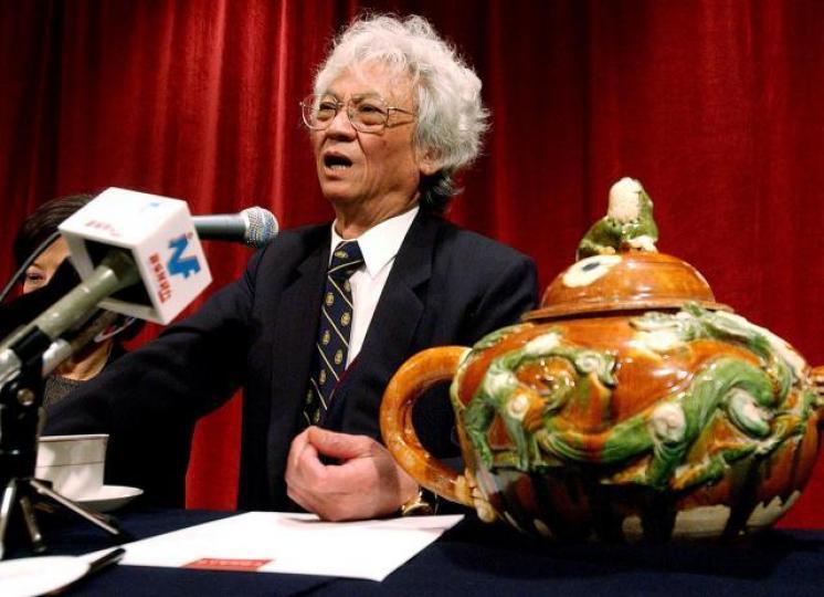 ■《求是》一篇文章在內地爆紅,張五常指為「赤裸裸地反黨反社會主義的新自由主義分子」。 資料圖片 ■《求是》一篇文章在內地爆紅,張五常指為「赤裸裸地反黨反社會主義的新自由主義分子」。 資料圖片