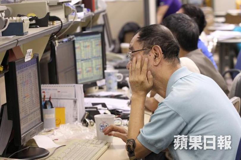 ■投資者要趨吉避凶,光伏股及抽水高危股宜避開吓。 資料圖片 ■投資者要趨吉避凶,光伏股及抽水高危股宜避開吓。 資料圖片