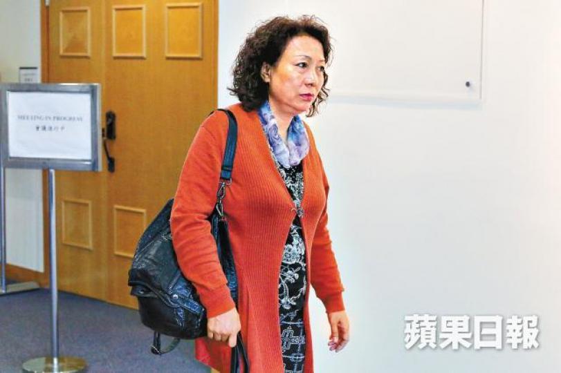 ■陶女士投訴鄺紹基濫用醫生身份,無故為她拔氧氣喉。 ■陶女士投訴鄺紹基濫用醫生身份,無故為她拔氧氣喉。