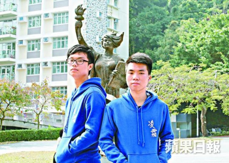 ■中大候選內閣「凌霜」成員區倬僖(左)及陳偉霖(右)盼中大成為學運橋頭堡。黃耀興攝 ■中大候選內閣「凌霜」成員區倬僖(左)及陳偉霖(右)盼中大成為學運橋頭堡。黃耀興攝