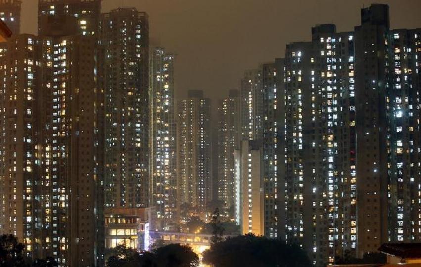 ■截至去年第三季,本港得出樓價負擔比率為19.4倍。資料圖片 ■截至去年第三季,本港得出樓價負擔比率為19.4倍。資料圖片