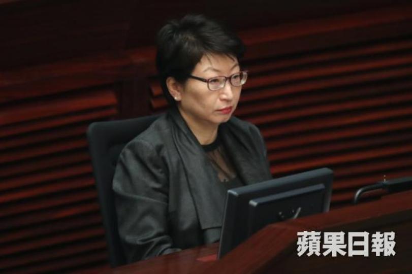 ■咦,呢個司長,唧牙膏咁舊咁失敗嘅橋都用,注定被千夫所指啦。 ■咦,呢個司長,唧牙膏咁舊咁失敗嘅橋都用,注定被千夫所指啦。