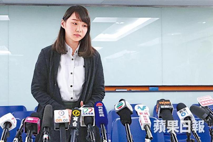 ■眾志周庭昨炮轟港府DQ決定是永久剝奪港人自由意志及政治權利。謝榮耀攝 ■眾志周庭昨炮轟港府DQ決定是永久剝奪港人自由意志及政治權利。謝榮耀攝