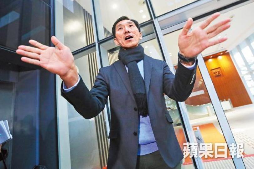 ■姚松炎昨指自己符合法律要求,認為參選資格獲確認是「正常不過、合法、合憲、合情、合理嘅事」。朱永倫攝 ■姚松炎昨指自己符合法律要求,認為參選資格獲確認是「正常不過、合法、合憲、合情、合理嘅事」。朱永倫攝