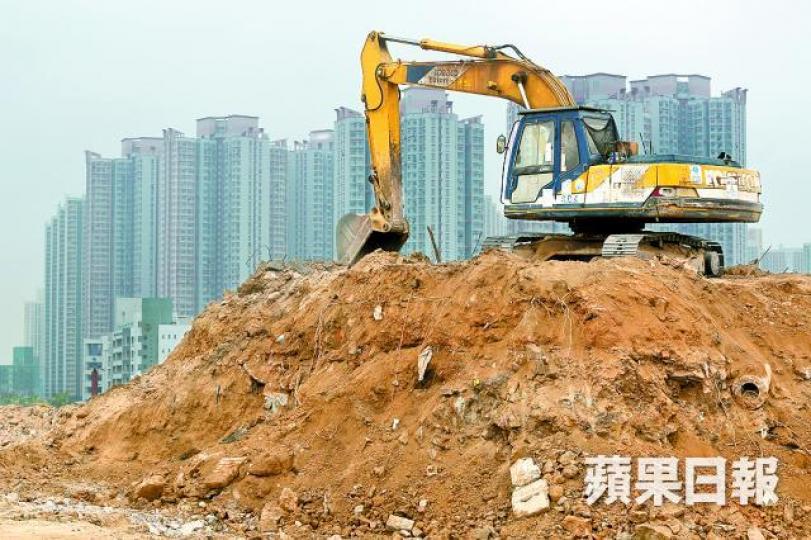 ■2016年1月至去年10月間,環保署僅檢控18宗偏遠地區傾倒廢物個案。 ■2016年1月至去年10月間,環保署僅檢控18宗偏遠地區傾倒廢物個案。