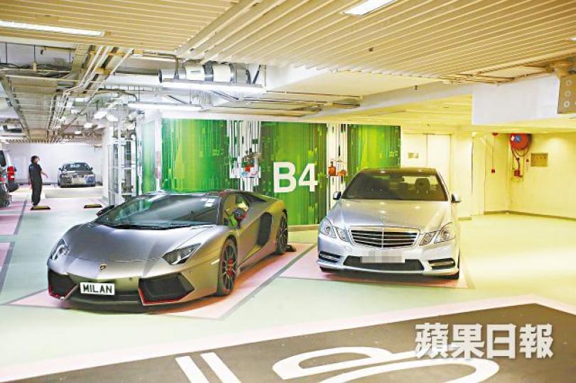 ■名鑄車位供不應求,用作時租的車位也經常滿額。
■名鑄車位供不應求,用作時租的車位也經常滿額。