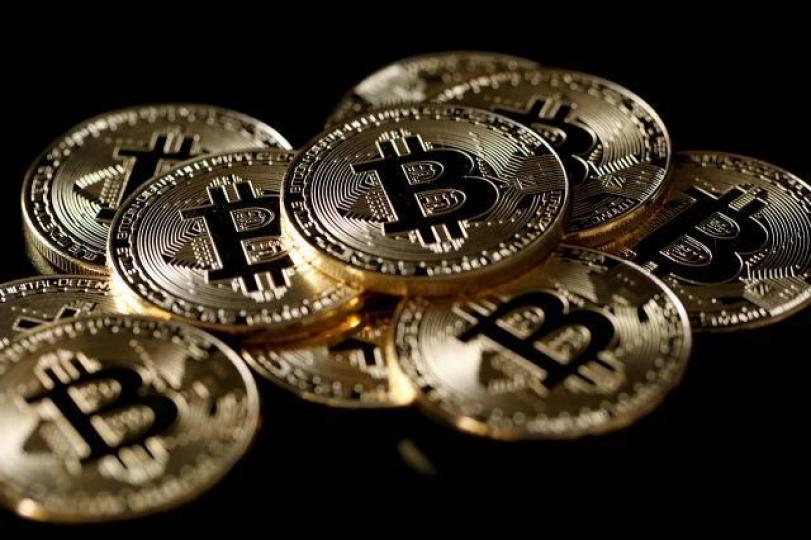 ■比特幣大跌後昨反彈,截至本港時間昨晚8時大升近11%,至9,029美元。 ■比特幣大跌後昨反彈,截至本港時間昨晚8時大升近11%,至9,029美元。