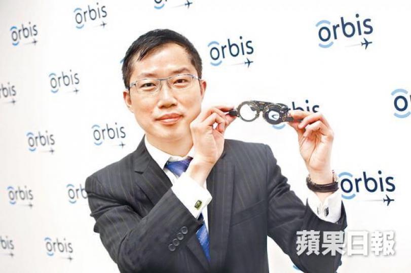 ■梁裕龍稱老花有年輕化趨勢。 ■梁裕龍稱老花有年輕化趨勢。