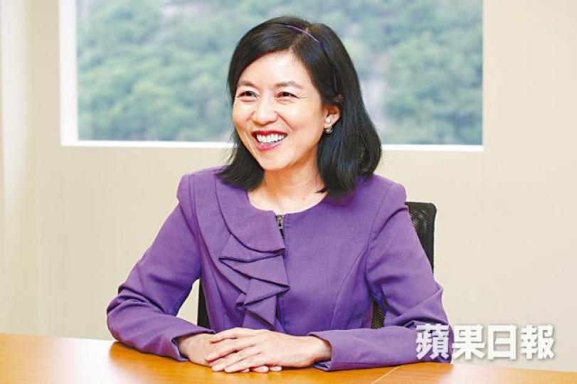 ■鍾絳虹指,市值大的企業出事機會率相對較小。李潤芳攝 ■鍾絳虹指,市值大的企業出事機會率相對較小。李潤芳攝